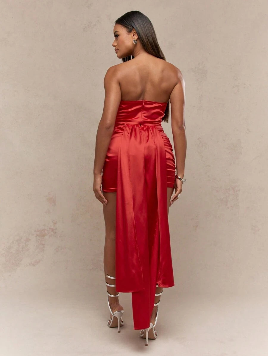 Glamorous Bodycon Strapless Corset Ruched Satin Red Mini Homecoming Dress