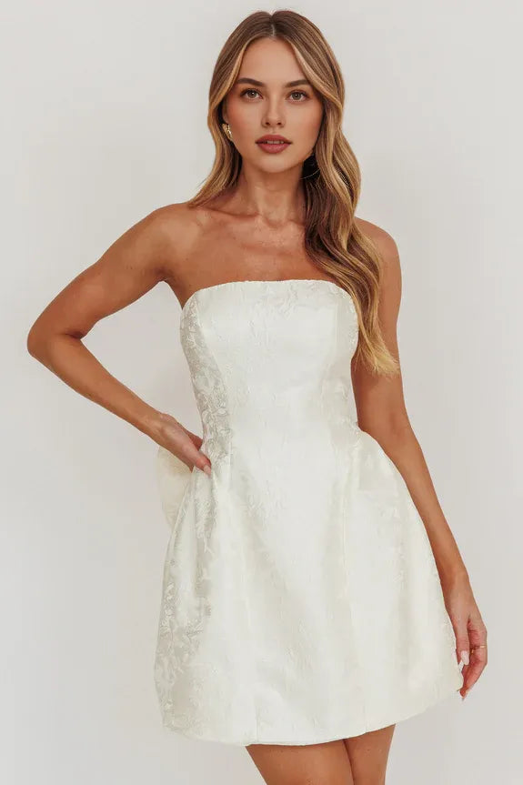 Gorgeous Flared Strapless Cream Mini Homecoming Dress With Bow