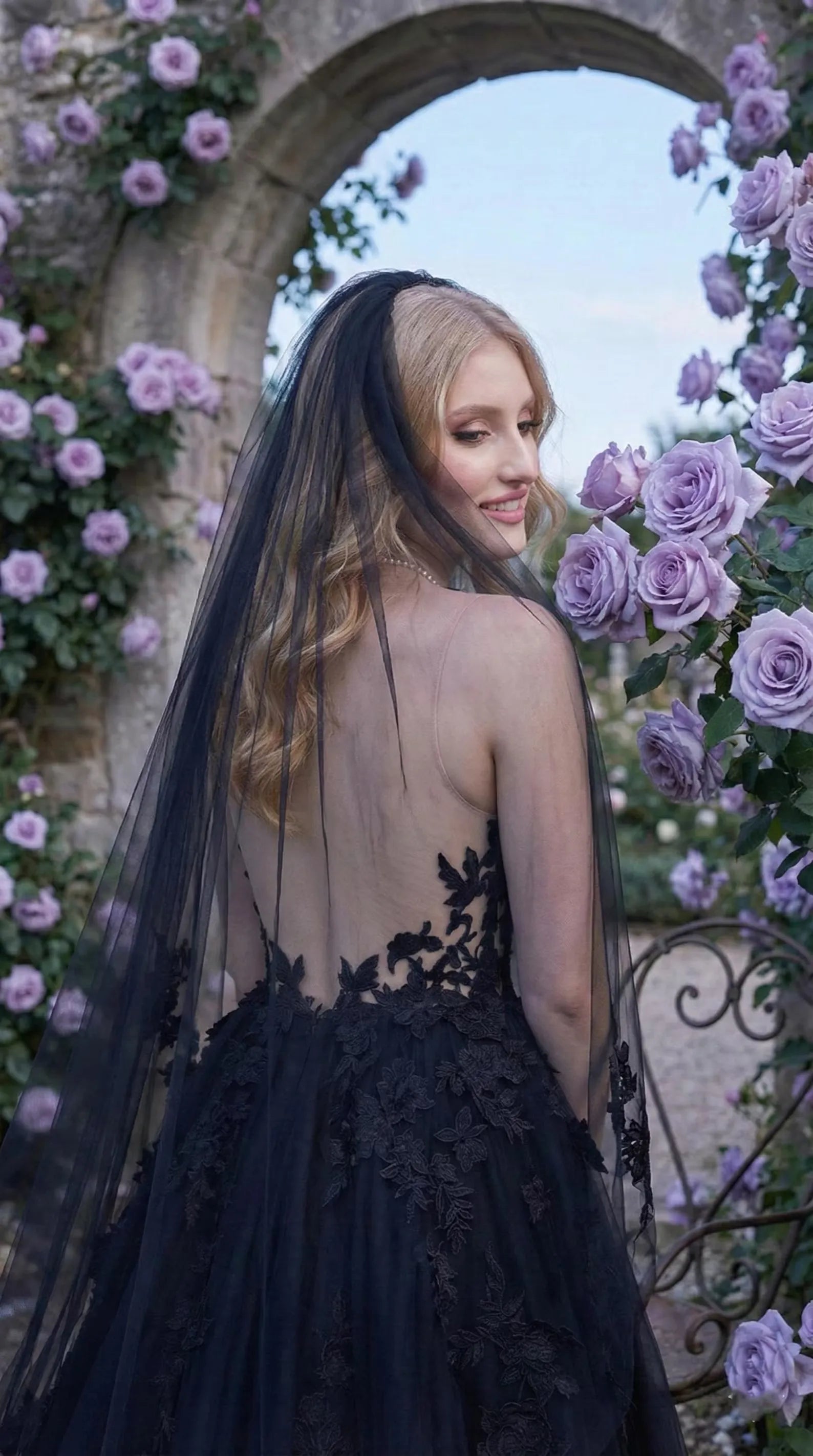 Gothic Ballgown Spaghetti-Strap Lace-Appliqued Sheer Black Train Wedding Dress No Veil