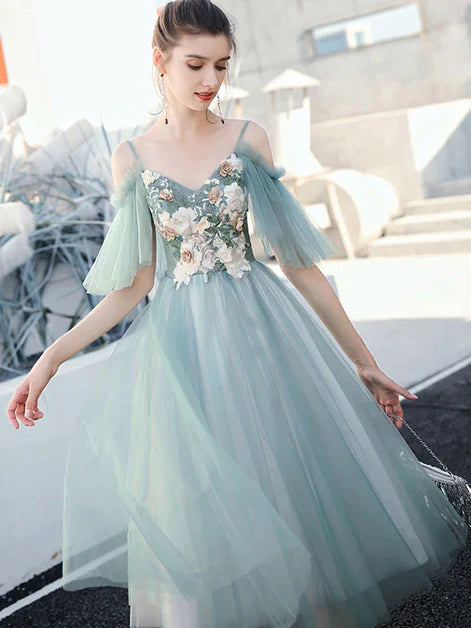 Green Tulle Spaghetti straps V-neckline Floral Knee Length Party Dress Homecoming Dress