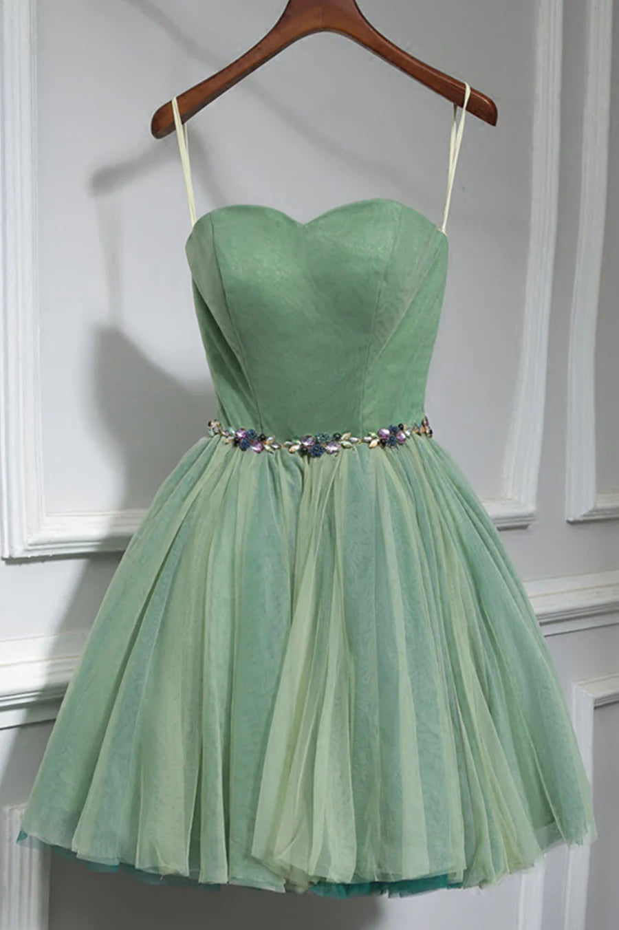 Green Tulle With Beaded Spaghetti Straps Short Prom Dress A-Line Homecoming Party Dress