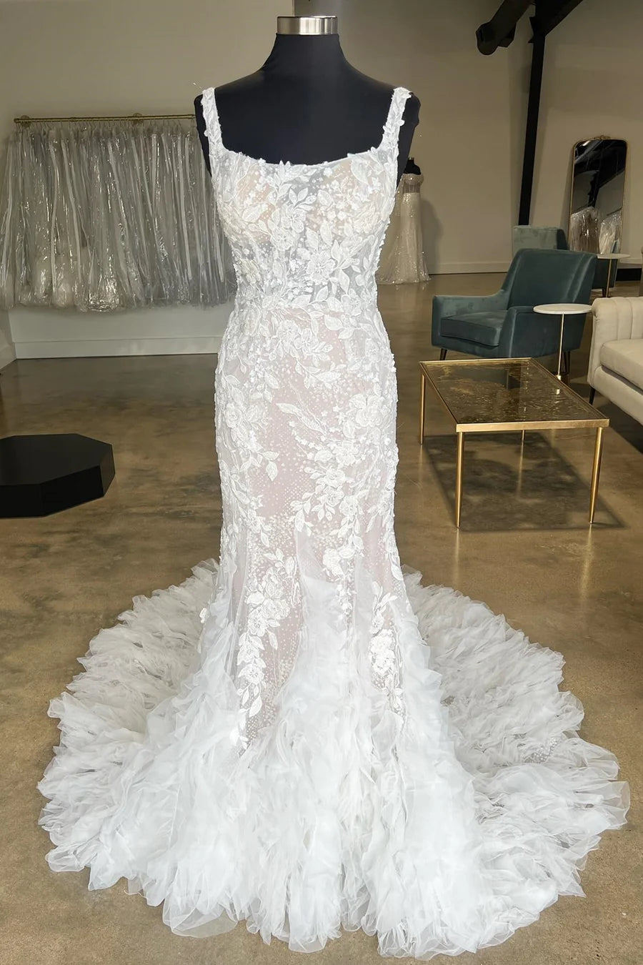 Ivory Tulle Floral Lace Applique Square Neck Ruffles Long Wedding Gown With Overlength Train