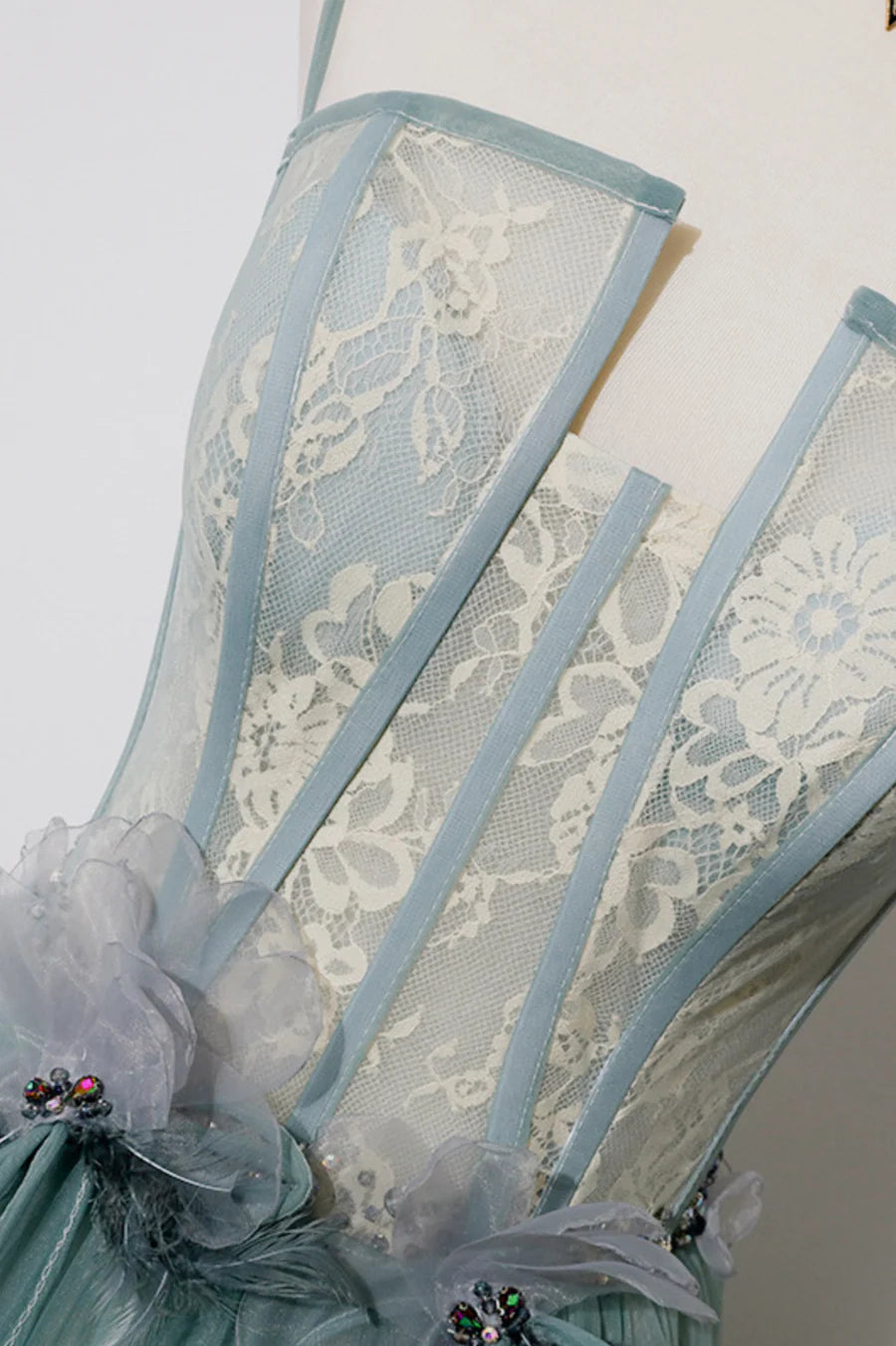 Lovely A-Line Spaghetti Straps Floral Lace Tulle Green Long Prom Dresses