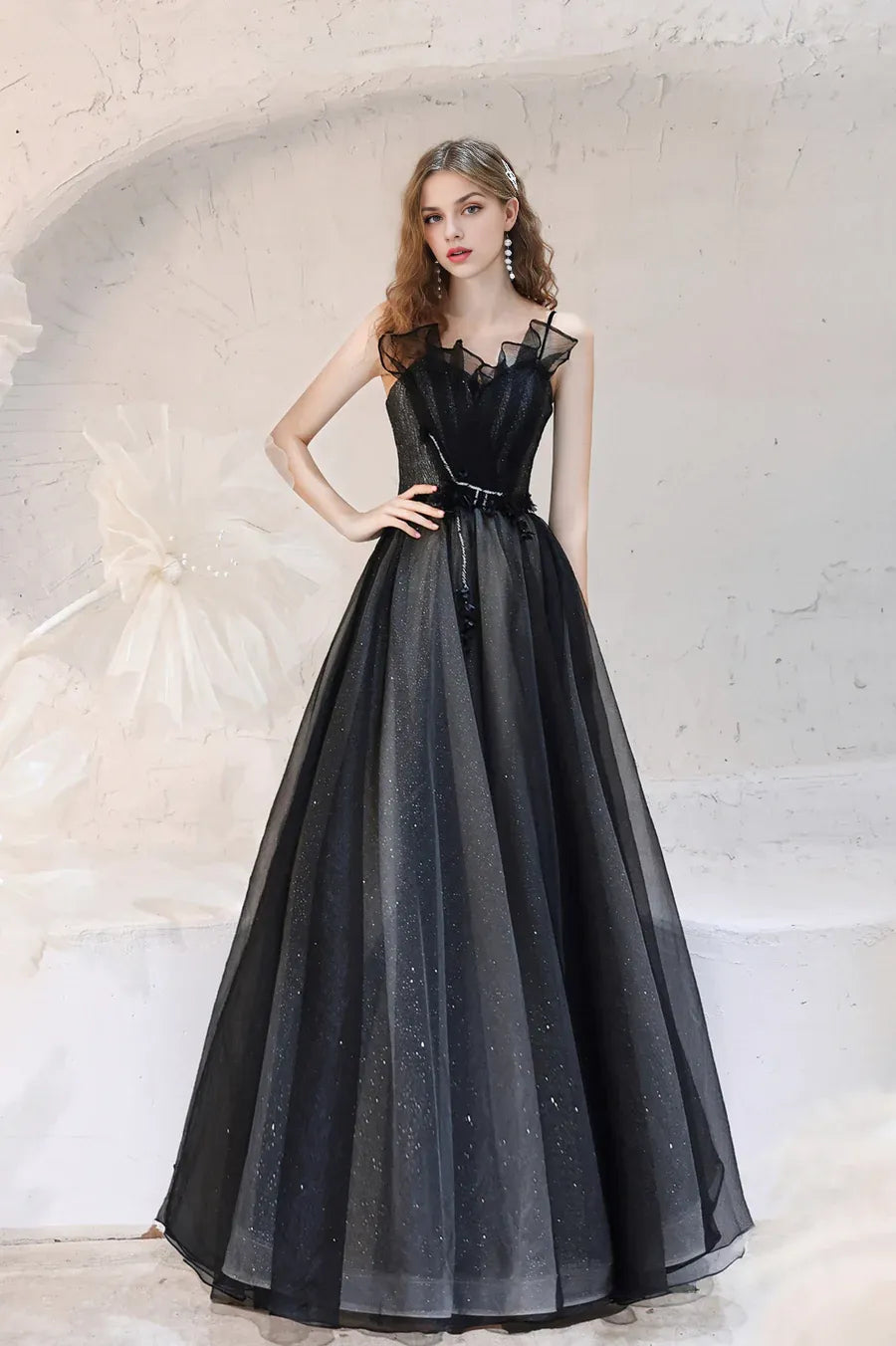 Lovely A-Line Spaghetti Straps Pleated Applique Tulle Black Long Prom Dress