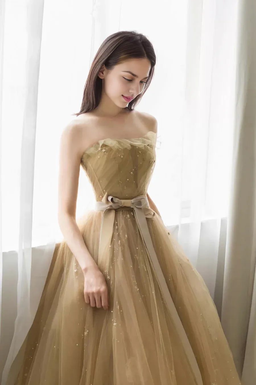 Lovely A-Line Strapless Sleeveless Beaded Tulle Lace Floor Length Prom Dress