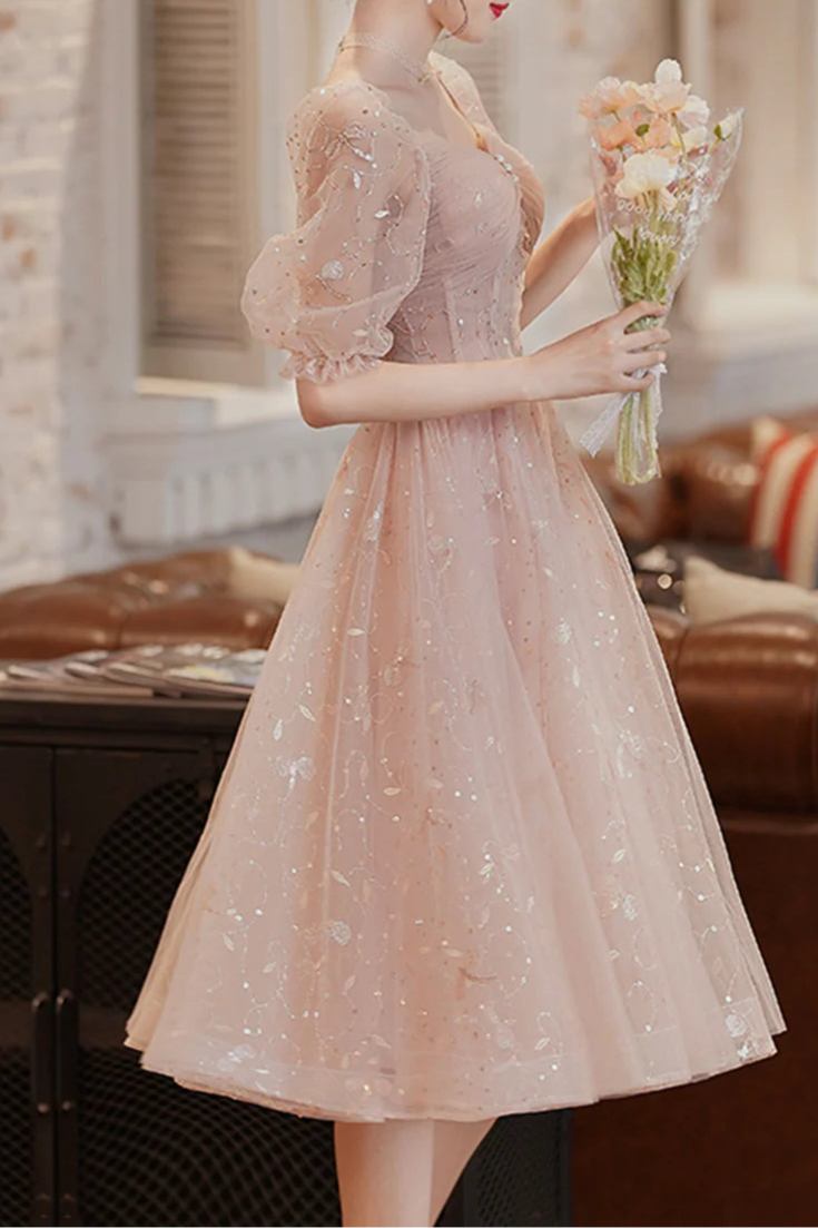 Lovely Floral Tulle Pleated A-Line BodyCon Homecoming Dress Short Sleeves Short Prom Dress