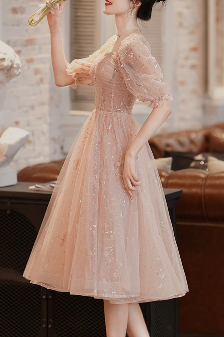 Lovely Floral Tulle Pleated A-Line BodyCon Homecoming Dress Short Sleeves Short Prom Dress