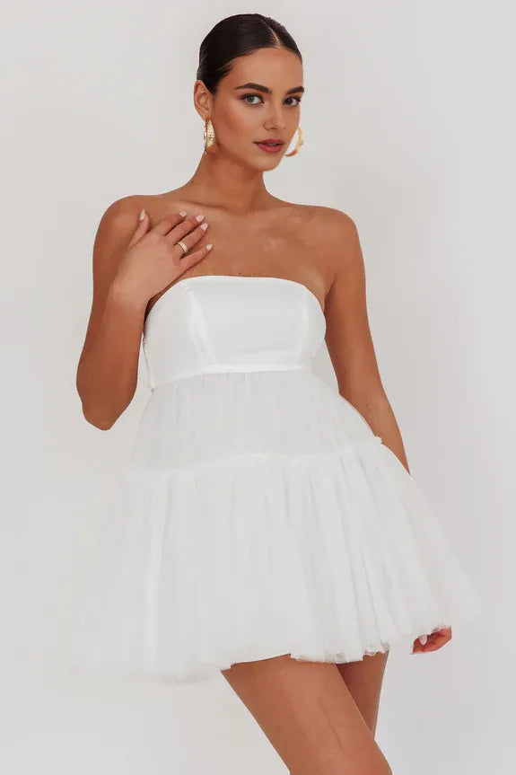 Lovely Strapless Tulle White Mini Homecoming Dress With Tied Bow