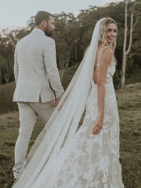 Mermaid Boho Floral Lace Appliques V Neck Sleeveless Wedding Dresses With Chapel Train