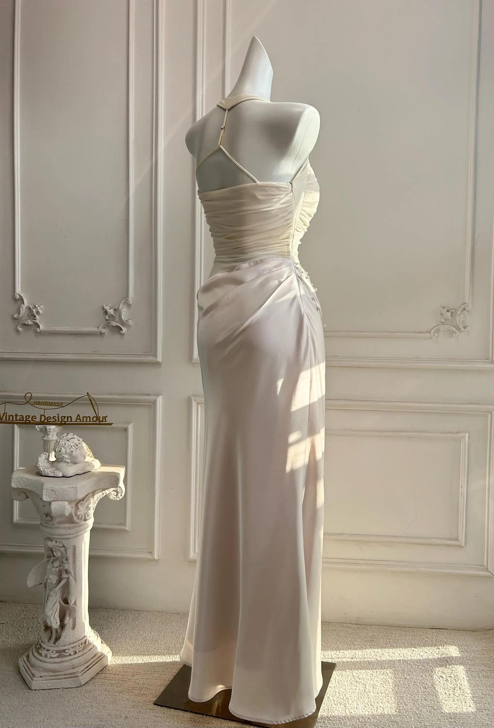 Mermaid Halter Neck Beaded Ruched Chiffon Ivory Floor-Length Prom Dress