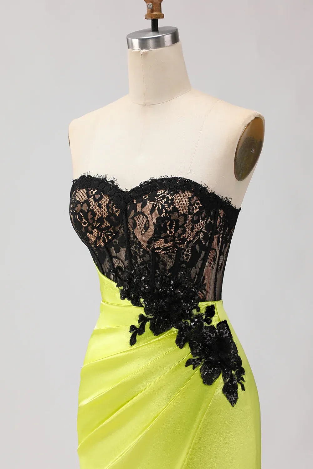 Mermaid Strapless Ruched Lace Appliqued Black Green Long Prom Dress With Slit