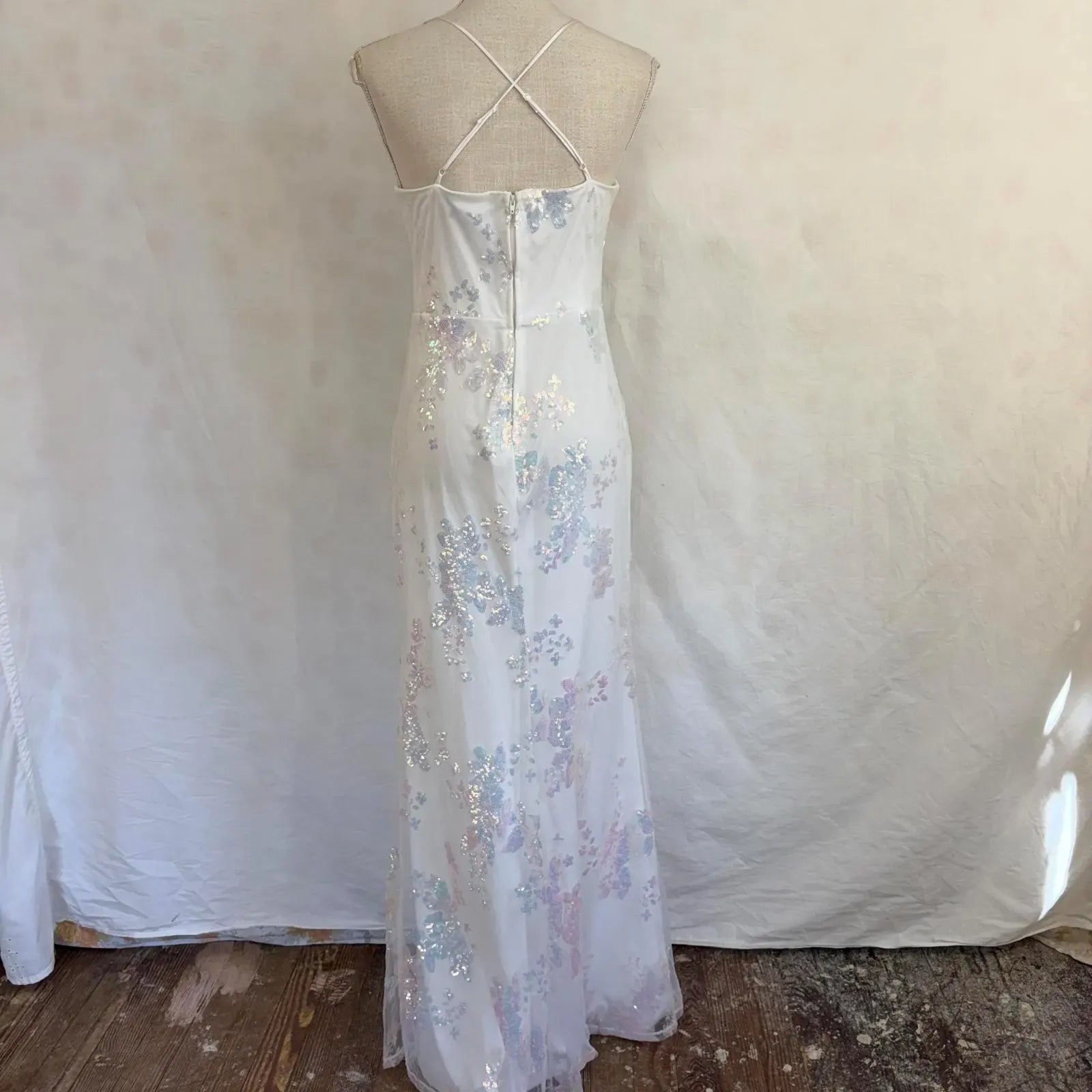 Mermaid V-Neck Spaghetti Strap High Slit Crisscross Back Sequin White Maxi Prom Dress