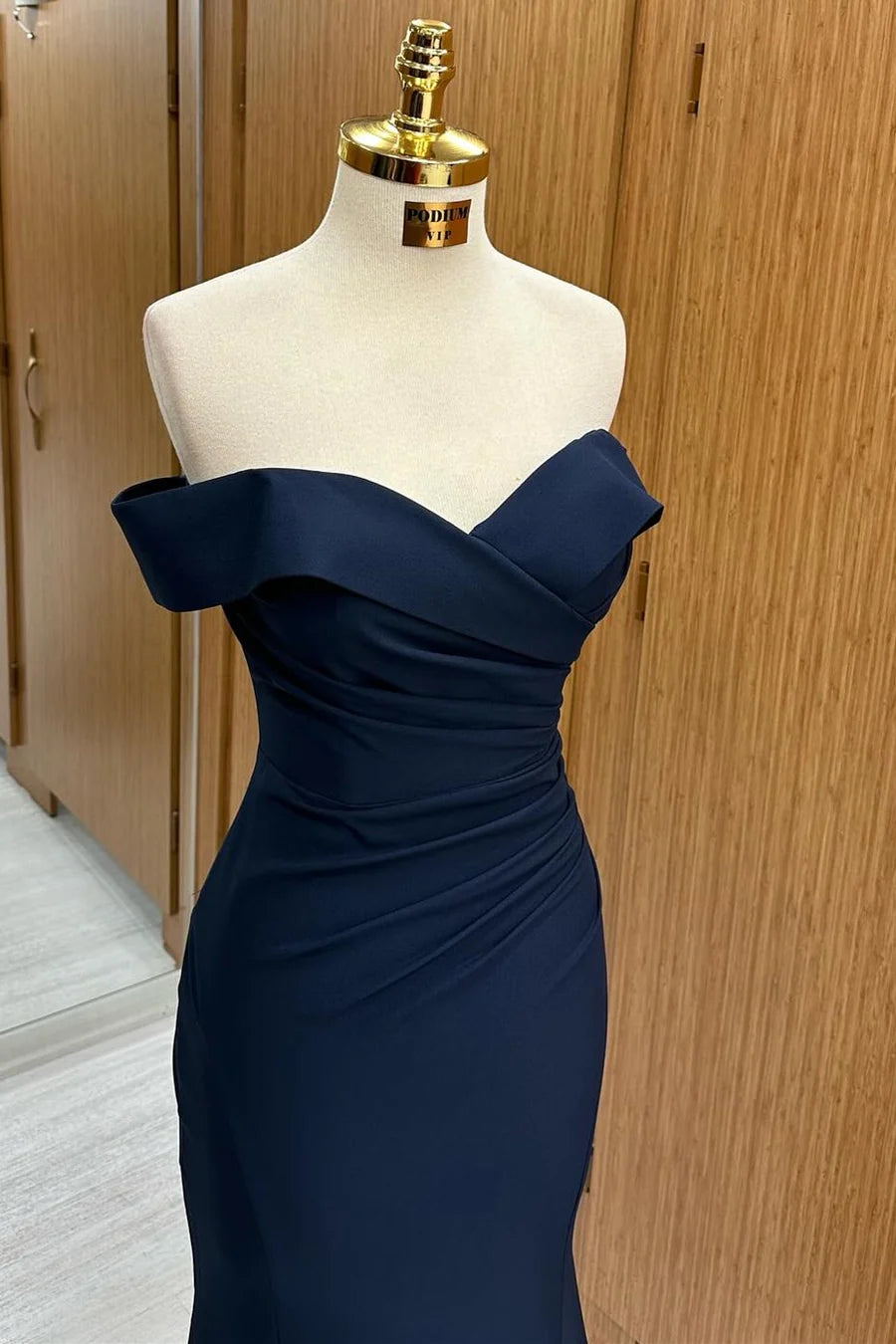Navy Pleated Off-the-Shoulder Sweetheart Collar Trumpet Floor Length Formal Dress
