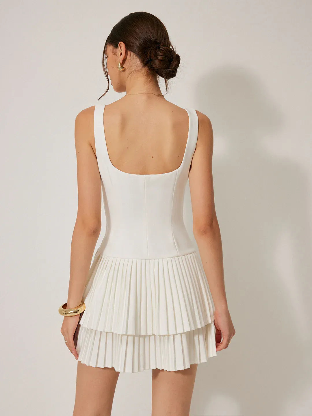 New Sheath Square-Neck Sleeveless Tiered Pleated White Short Homecoming Dress