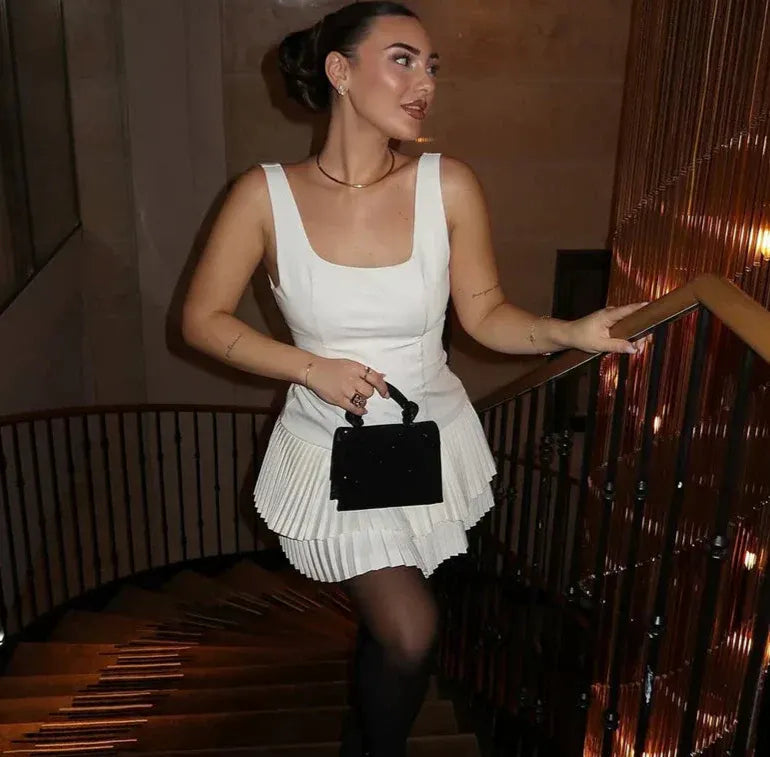 New Sheath Square-Neck Sleeveless Tiered Pleated White Short Homecoming Dress