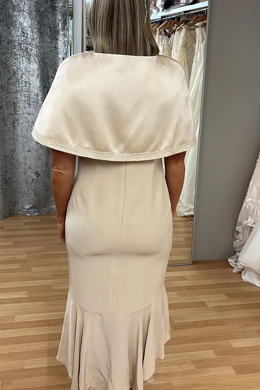 Nude Polyester Round Neck Cap Sleeve Mermaid Mother of the Bride Dress With Detachable Cape
