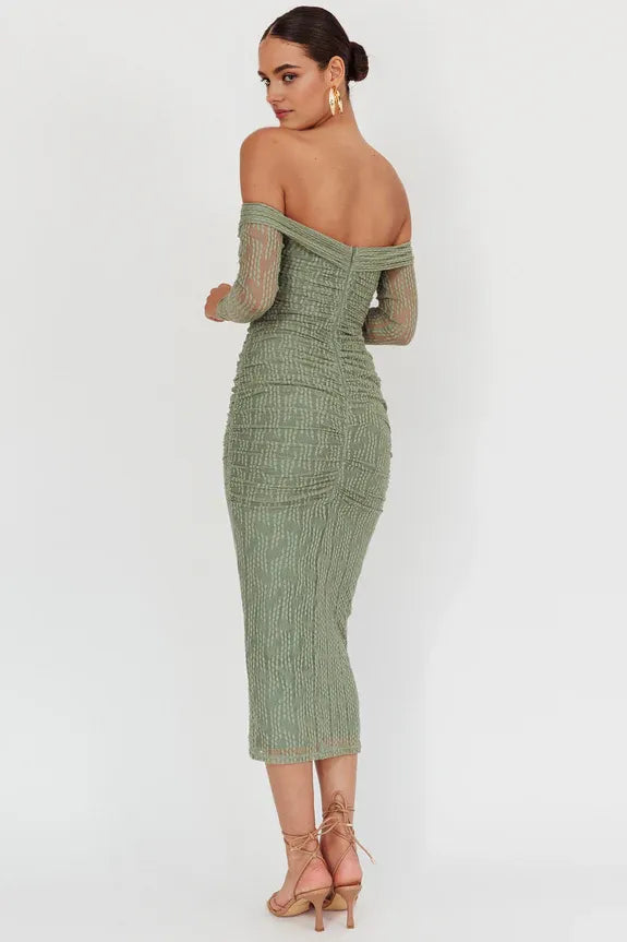 Off-Shoulder Long Sleeves Mesh Fern Maxi Homecoming Dress Prom Dress