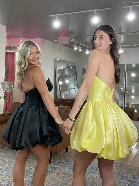 Playful A-Line Strapless Corset Satin Yellow Short Homecoming Dress