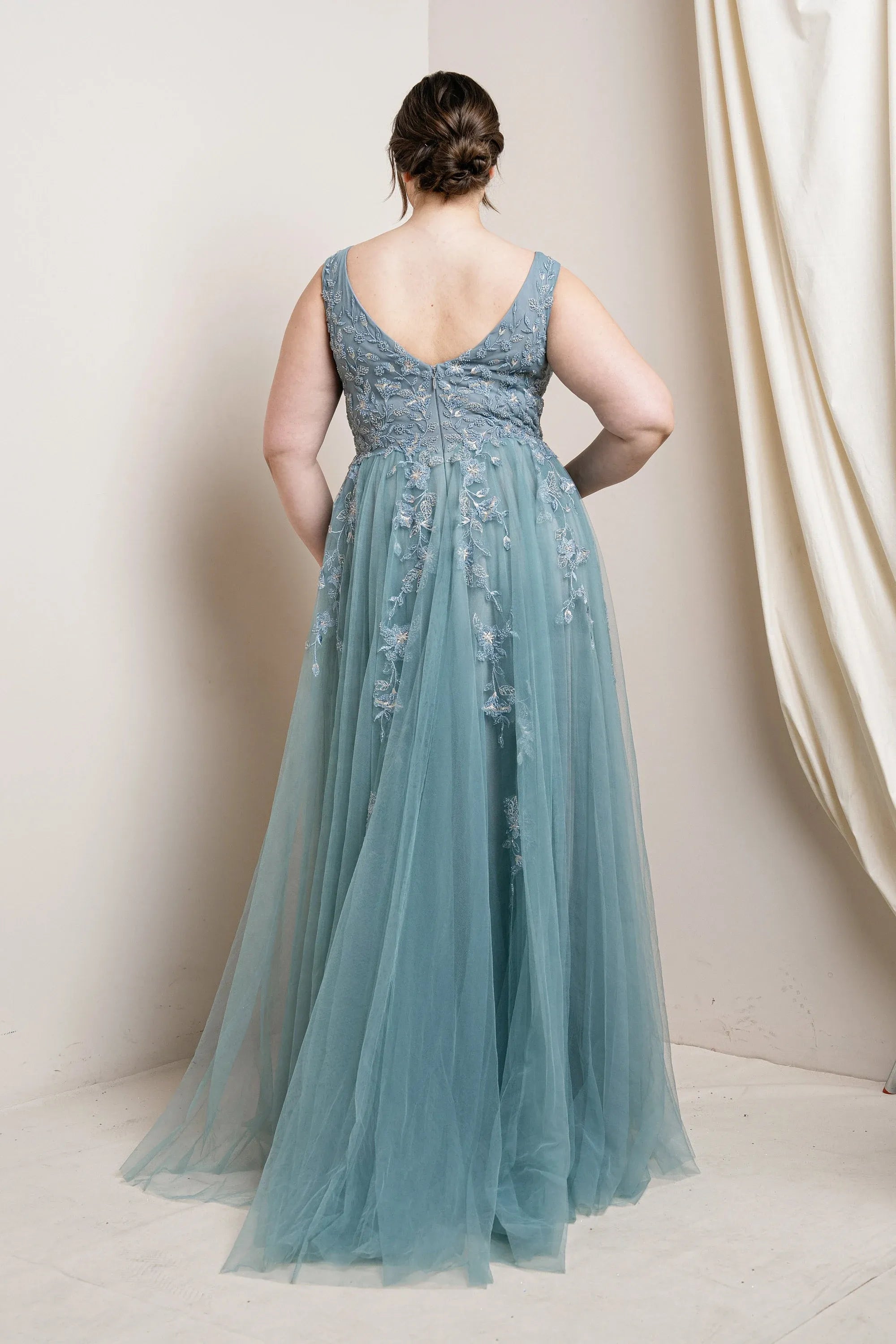 Plus Size Stunning A-Line V-Neck Floral Lace Tulle Dusty Blue Floor-Length Prom Dress
