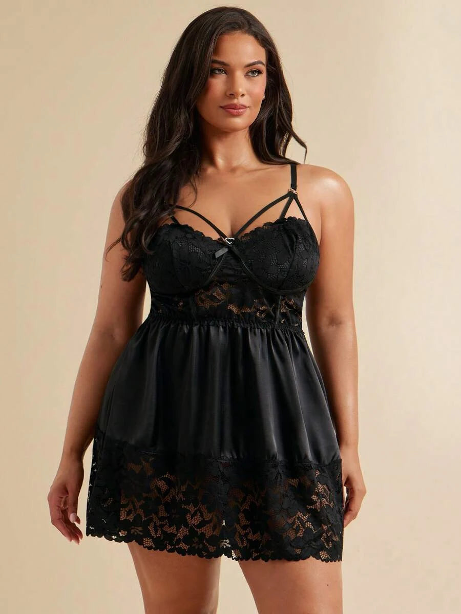 Plus Size A-Line Sweetheart Strappy Lace Detail Satin Black Short Homecoming Dress