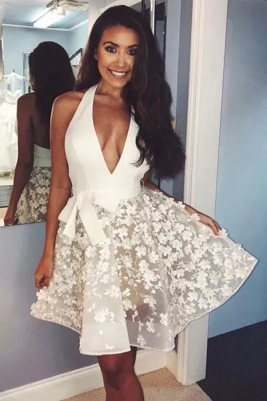 Pretty A-Line Halter Floral-Applique Open Back White Short Homecoming Dress