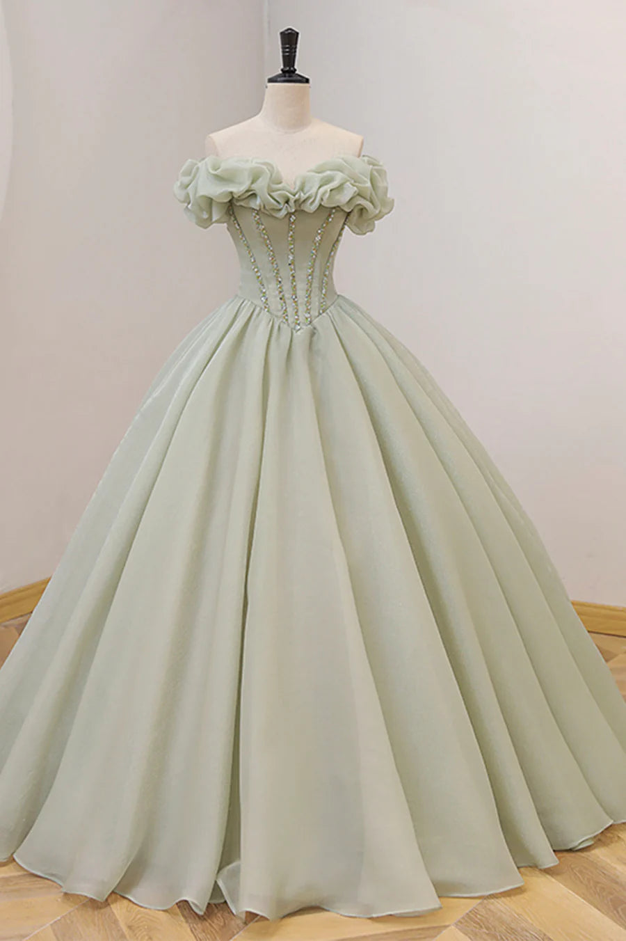 Pretty A-Line Off the Shoulder Tulle Green Prom Gown with Sequins Beaded