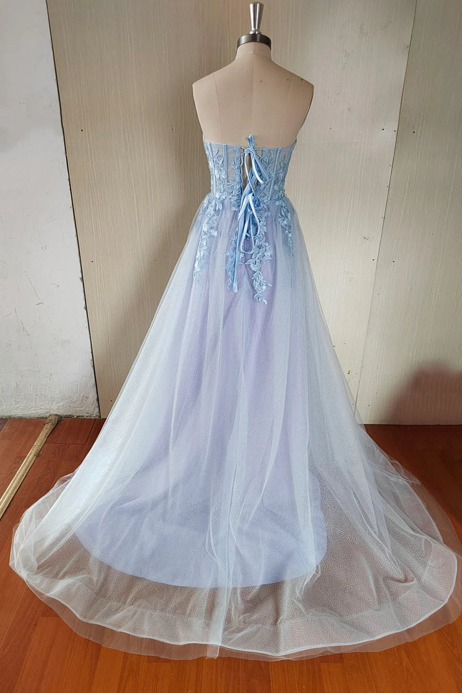 Pretty A-Line Strapless Bodycon Applique Tulle Lace Blue Long Prom Dress With Slit