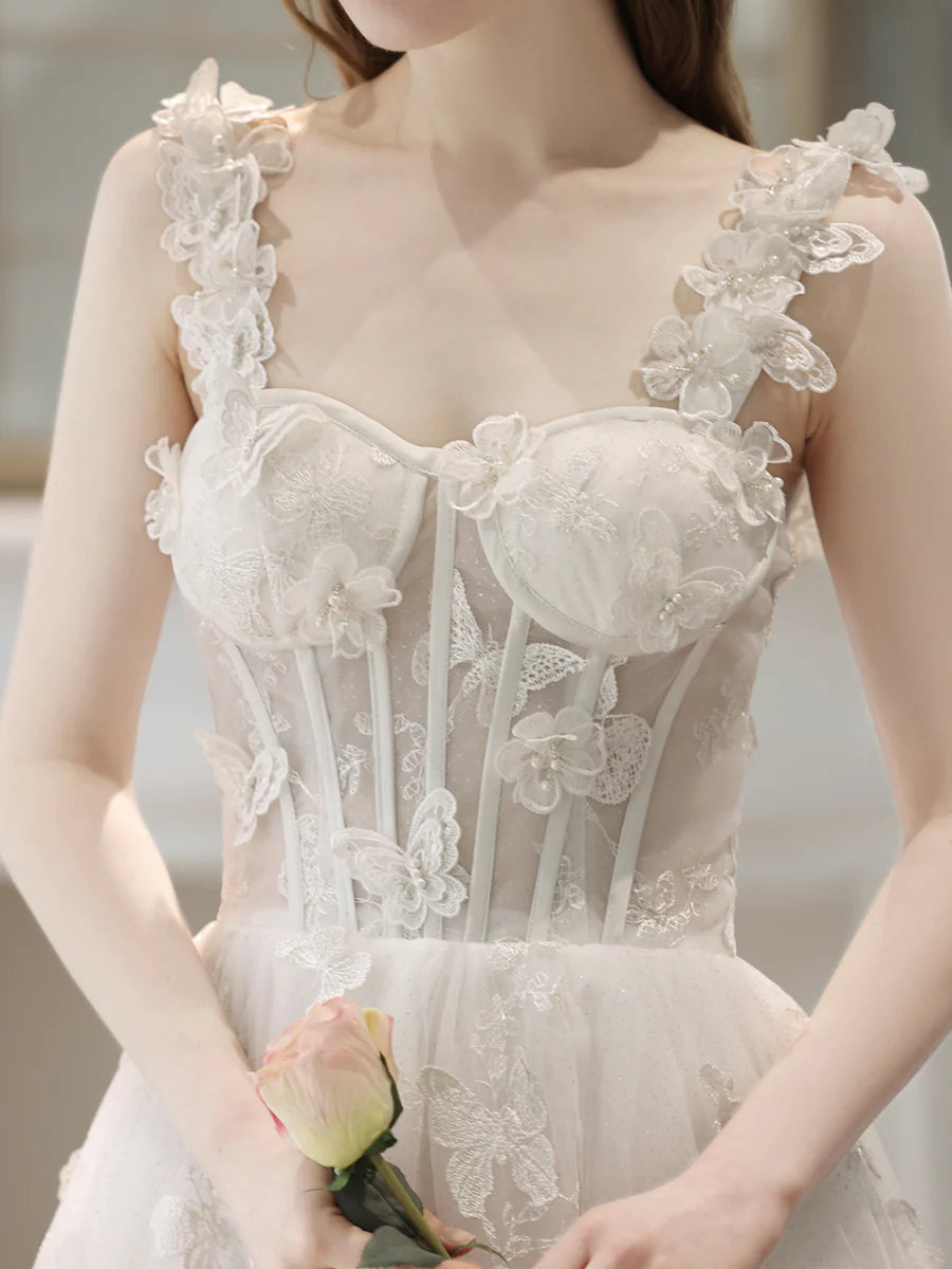 Pretty A-Line Straps Applique Bodycon Tulle Lace White Long Prom Dresses