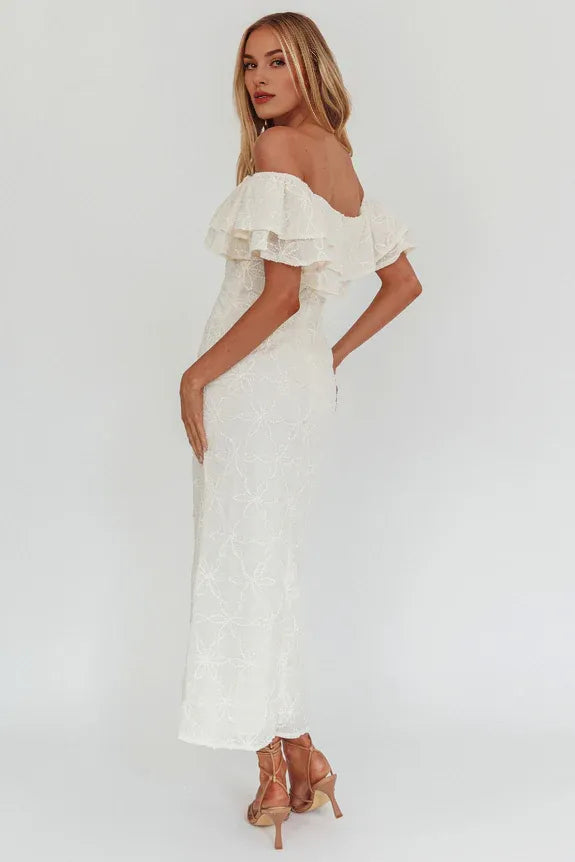 Pretty And Elegant On-Off-Shoulder Cap Sleeve Cream Maxi Evening Dress