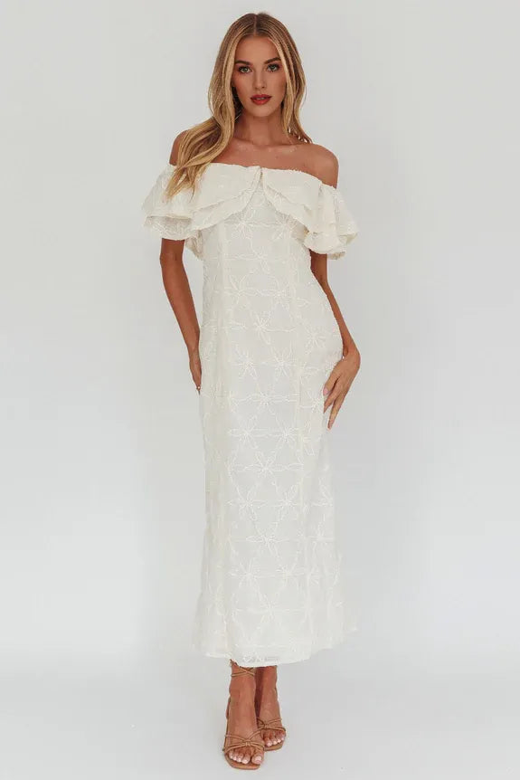 Pretty And Elegant On-Off-Shoulder Cap Sleeve Cream Maxi Evening Dress