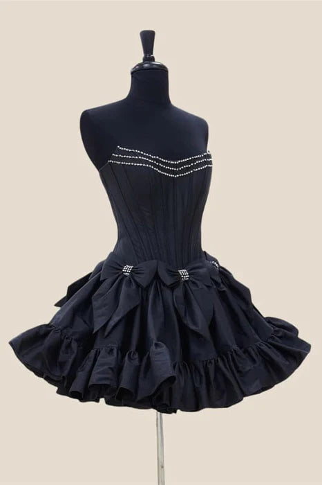 Pretty Black Puffy Bow Tie Strapless Beaded A Line Short Homecoming Dress With Bows