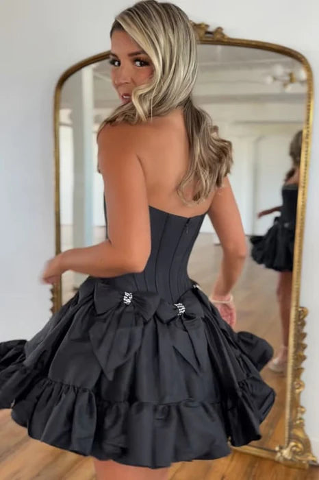 Pretty Black Puffy Bow Tie Strapless Beaded A Line Short Homecoming Dress With Bows