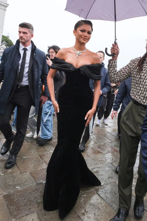 Pretty Black Satin Off The Shoulder Mermaid Long Prom Dresses Simple Long Party Dresses For Ladies