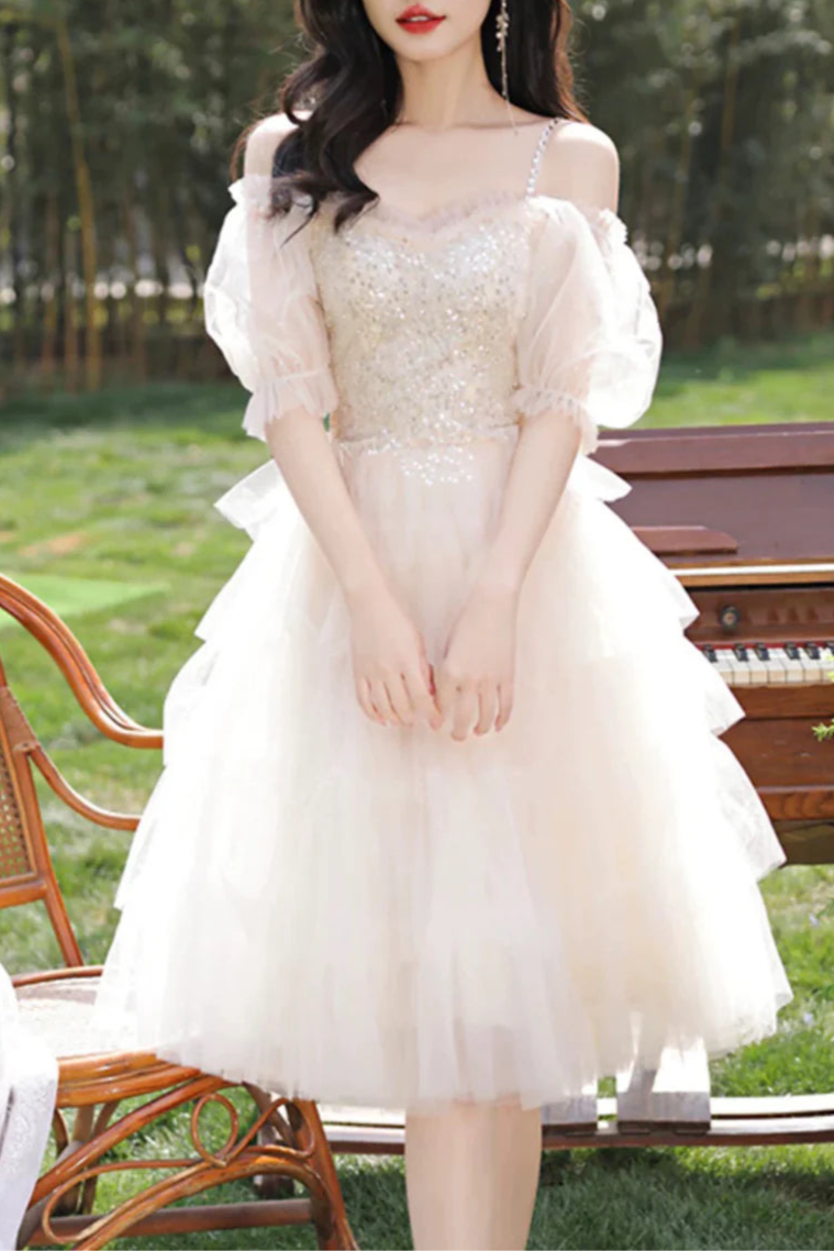 Pretty Champagne Tulle Tiered Sequins Short Homecoming Dress A-Line Short Sleeve Party Dress
