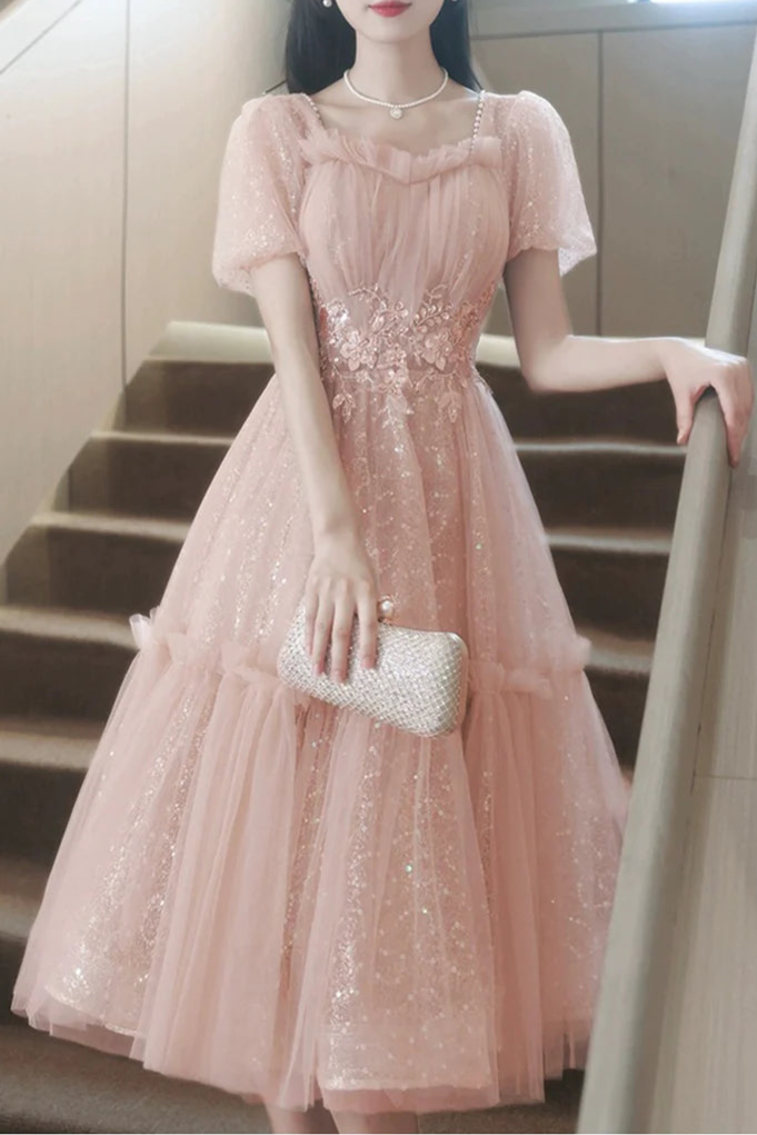 Pretty Pink Tulle Sequins A-Line Knee Length Party Dress Short Sleeve Homecoming Dress