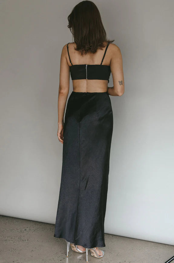 Pretty Spaghetti Straps Diamante Bow Cut-out Black Maxi Evening Dress