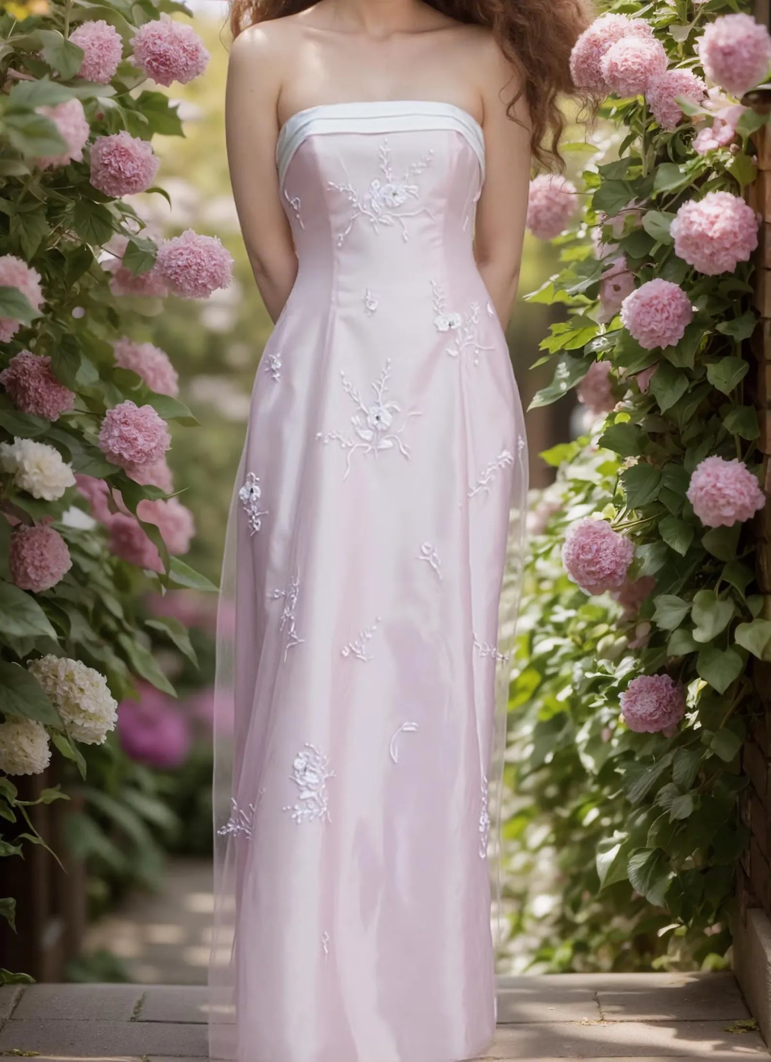 Pretty Strapless Embroidered Pink Floor-Length Prom Dress For Female Guests