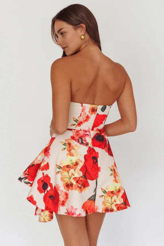 Pretty Strapless Sleeveless Pleat Floral Red Mini Homecoming Dress