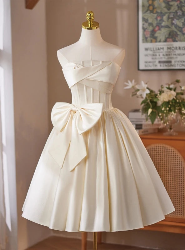 Pretty A-Line Strapless Corset Bow Satin Ivory Short Homecoming Dress
