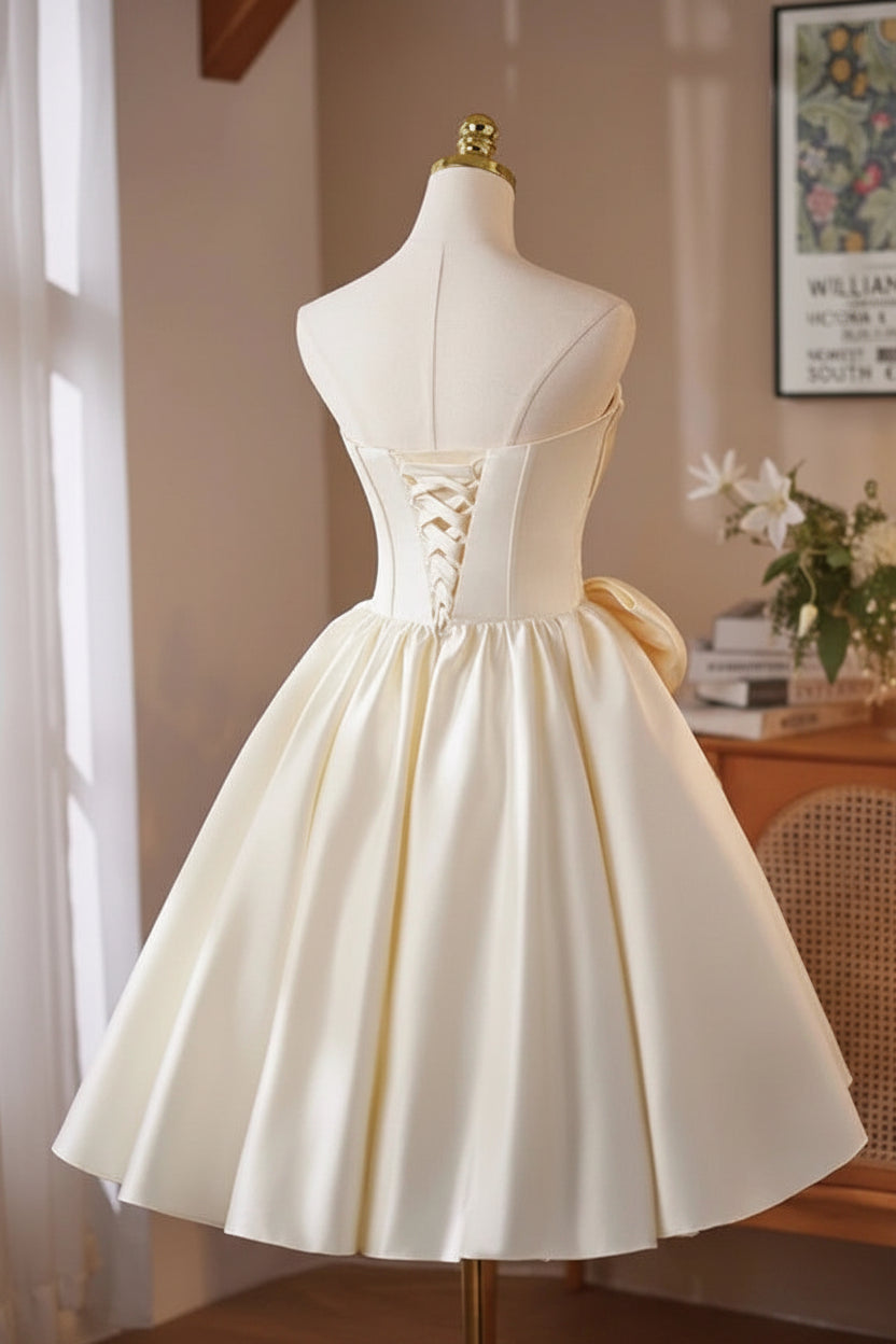 Pretty A-Line Strapless Corset Bow Satin Ivory Short Homecoming Dress