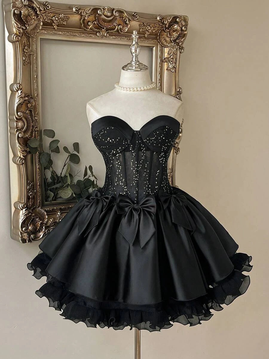 Pretty A-Line Sweetheart Corset Sequin Bow Black Short Homecoming Dresses