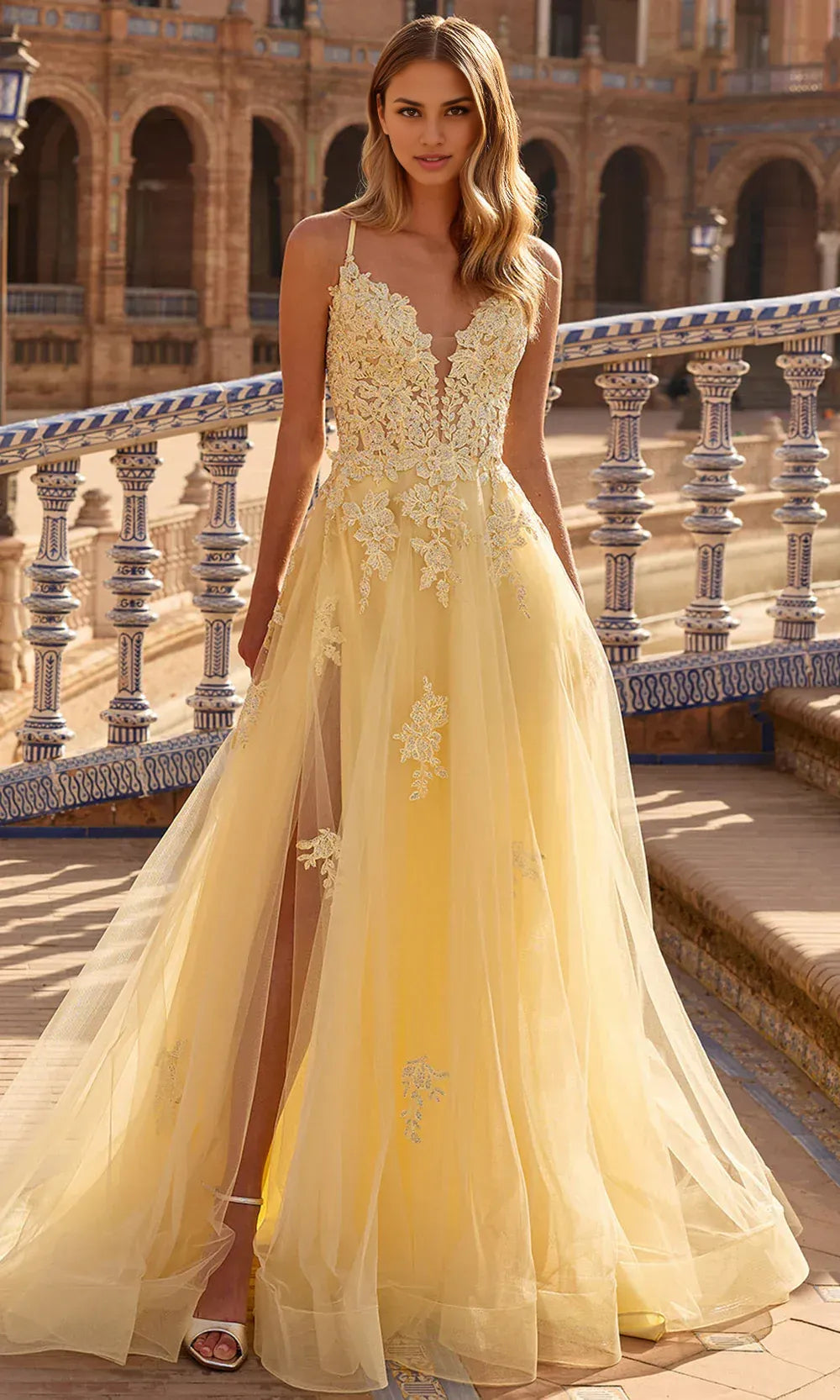Pretty A-Line V-Neck High Slit Tulle Pale Yellow Floor-Length Prom Dress With Appliques
