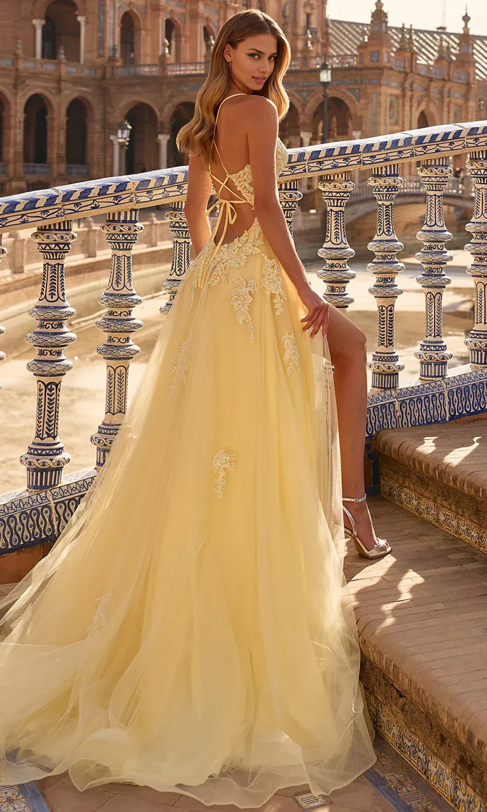Pretty A-Line V-Neck High Slit Tulle Pale Yellow Floor-Length Prom Dress With Appliques