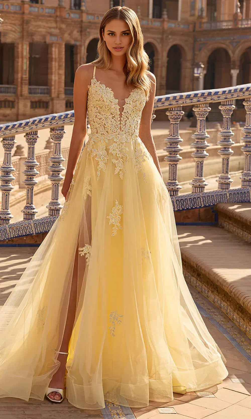 Pretty A-Line V-Neck High Slit Tulle Pale Yellow Floor-Length Prom Dress With Appliques
