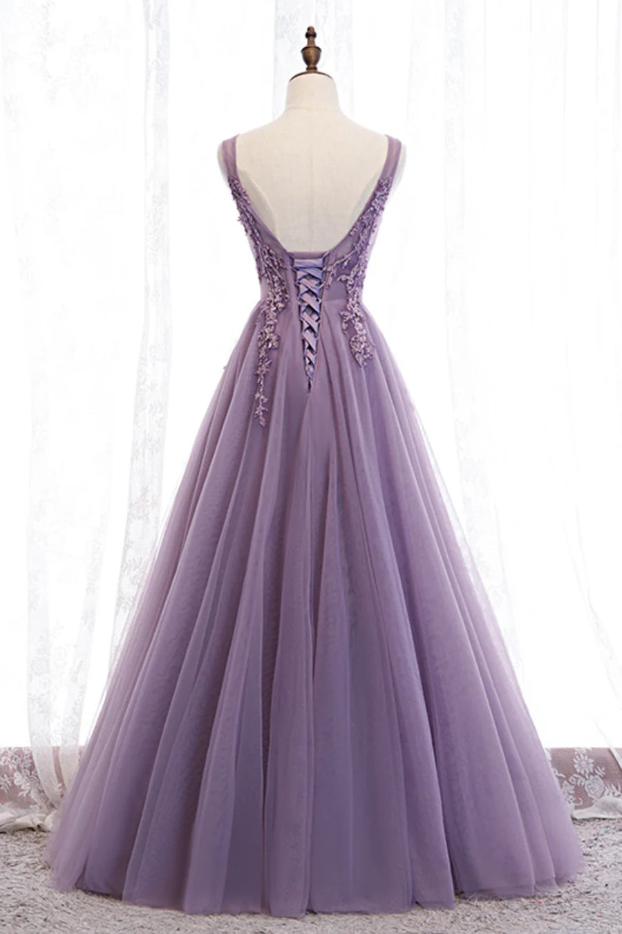 Purple Lace With Applique V-Neck A-Line Long Prom Dresses Evening Party Dresses