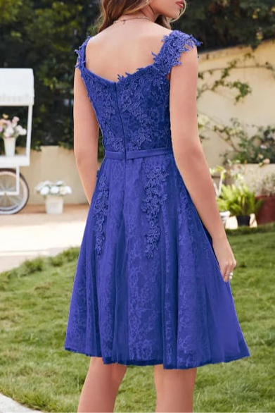 Purple Tulle Floral Lace Scoop Neck Short Homecoming Dress Sleeveless Party Dress With Appliques