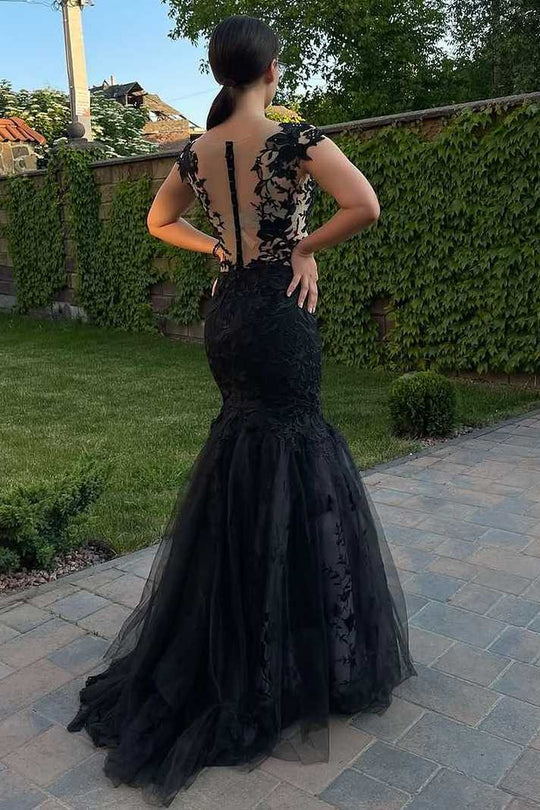 Classy Black Deep V-Neck Lace Appliques Mermaid Formal Prom Dress