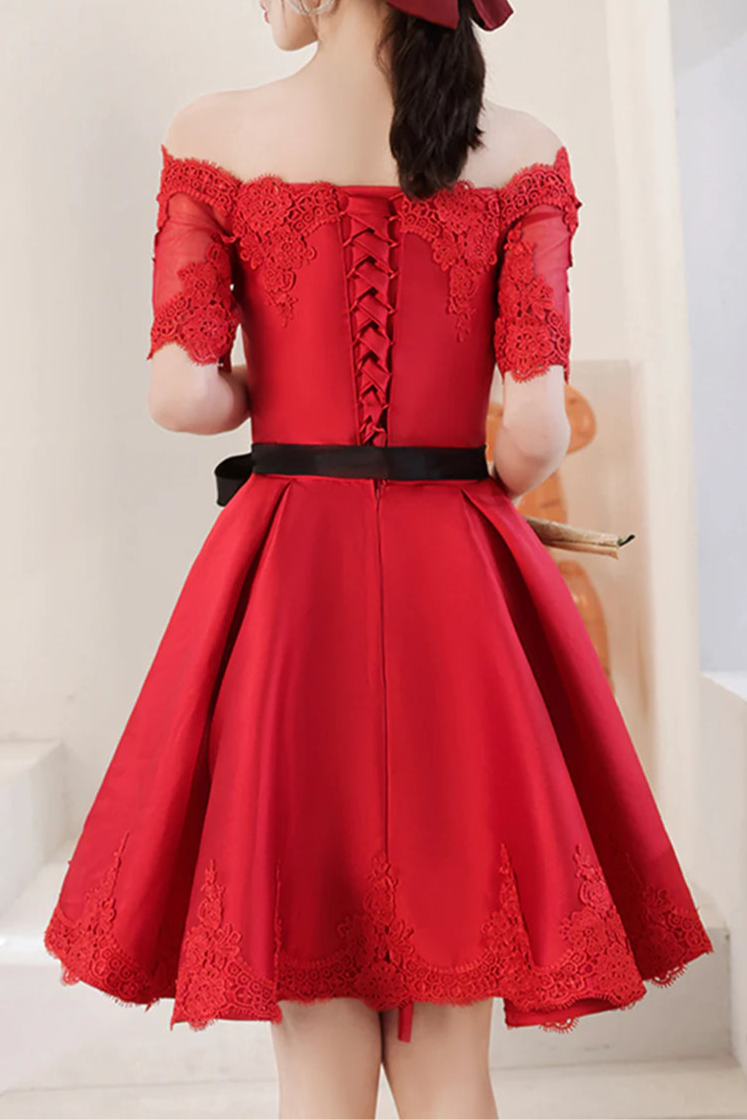 Red Satin Lace Strapless Short Prom Dresses A-Line Homecoming Party Dresses With Applique