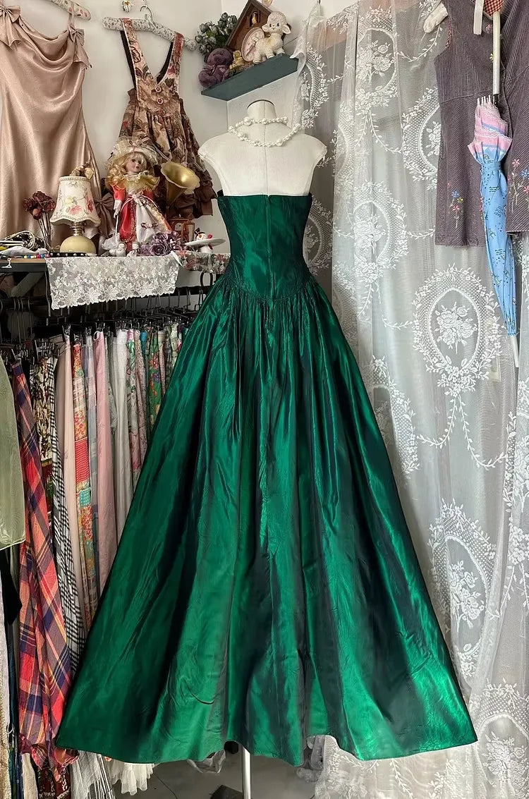 Retro A-line Strapless Sweetheart-Neck Full-Skirt Emerald Floor-Length Prom Dress