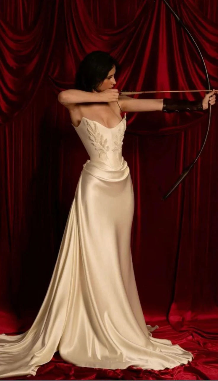 Retro Satin Ruffled Applique Strapless Mermaid Long Party Dress Prom Dresses With Train